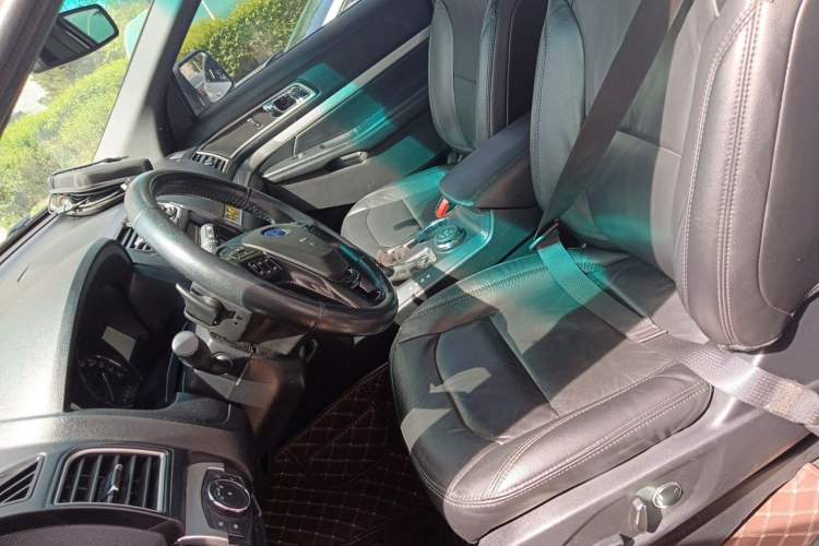 Used Ford Explorer 2016 2.3T Fashion Edition Left Front Seat