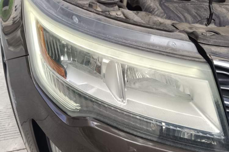 Used Ford Explorer 2016 2.3T Elite Edition Right Front Headlight