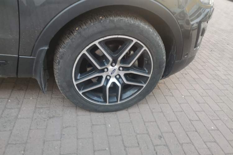 Used Ford Explorer 2016 3.5T Sport Edition Right Front Wheel Hub