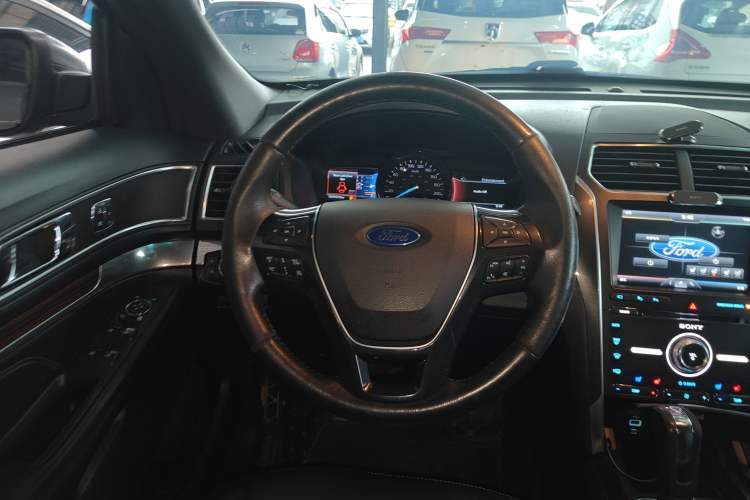 Used Ford Explorer 2016 2.3T Elite Edition Steering Wheel