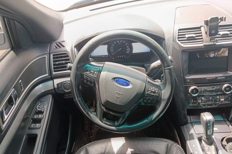 Used Ford Explorer 2016 2.3T Fashion Edition Steering Wheel