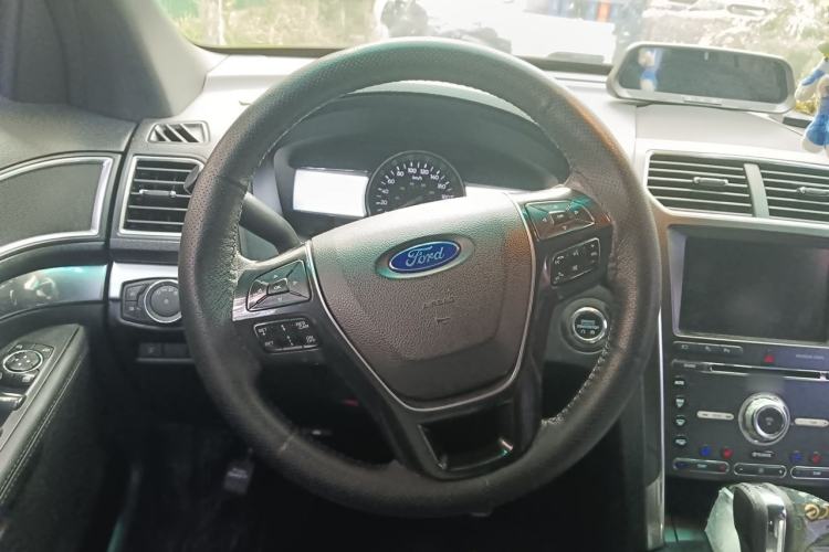 Used Ford Explorer 2016 2.3T Elite Edition Steering Wheel