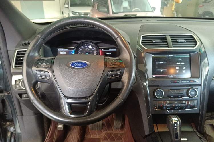 Used Ford Explorer 2016 2.3T Fashion Edition Center Console