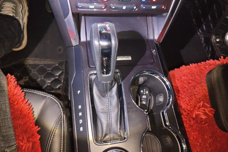 Used Ford Explorer 2016 2.3T Elite Edition Gear Lever