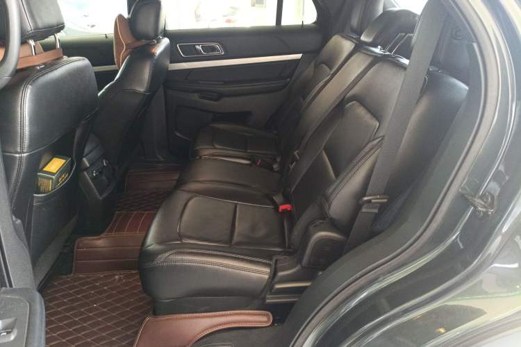 Used Ford Explorer 2016 2.3T Fashion Edition Left Rear Seat