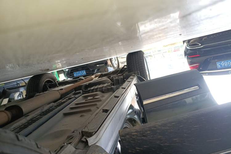 Used Ford Explorer 2016 2.3T Fashion Edition Right Side Sill