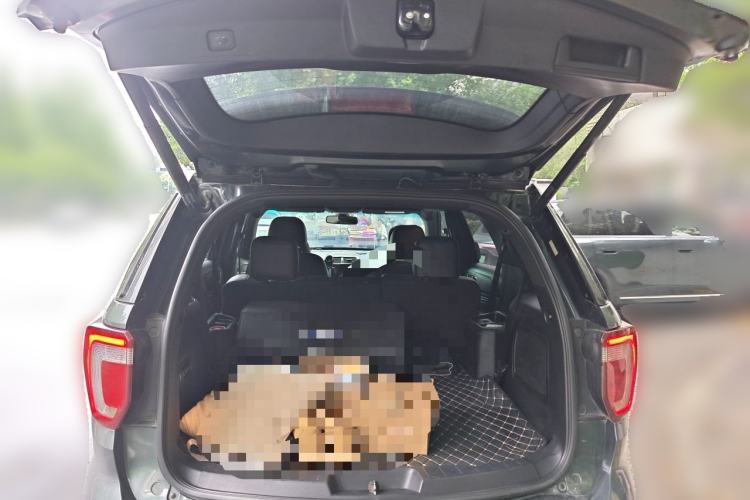 Used Ford Explorer 2016 2.3T Elite Edition Trunk
