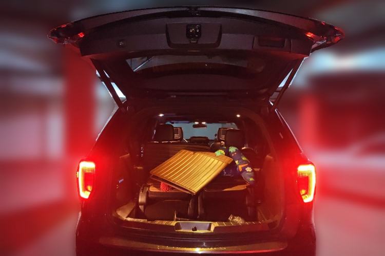 Used Ford Explorer 2016 2.3T Elite Edition Trunk