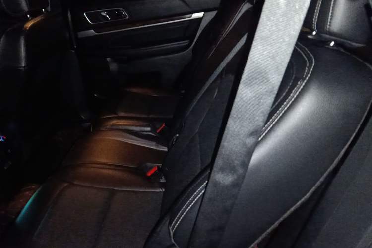 Used Ford Explorer 2016 2.3T Elite Edition Left Rear Seat