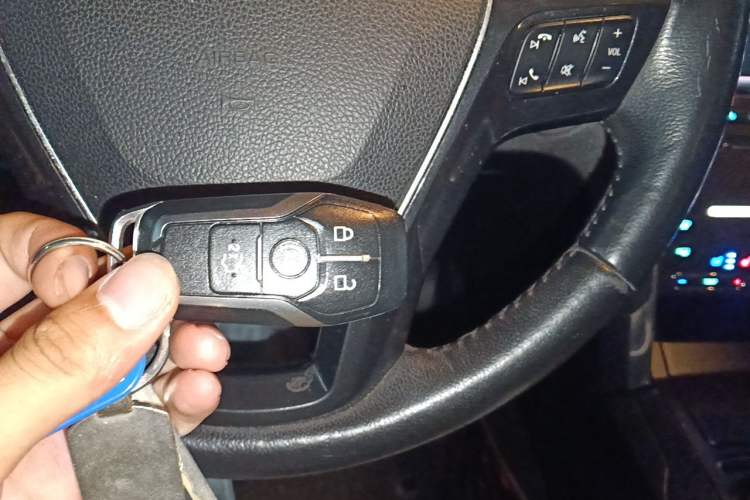 Used Ford Explorer 2016 2.3T Elite Edition Vehicle Key
