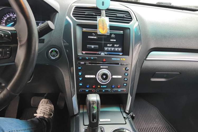 Used Ford Explorer 2016 3.5T Sport Edition Audio And AC Panel