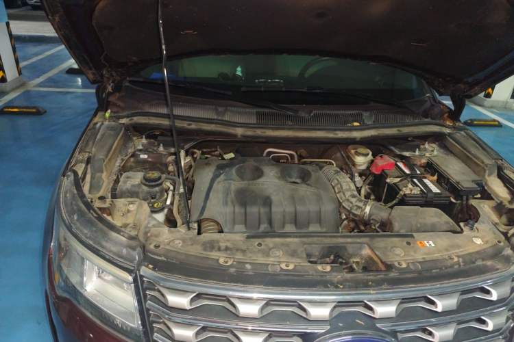 Used Ford Explorer 2016 2.3T Elite Edition Engine Bay Right
