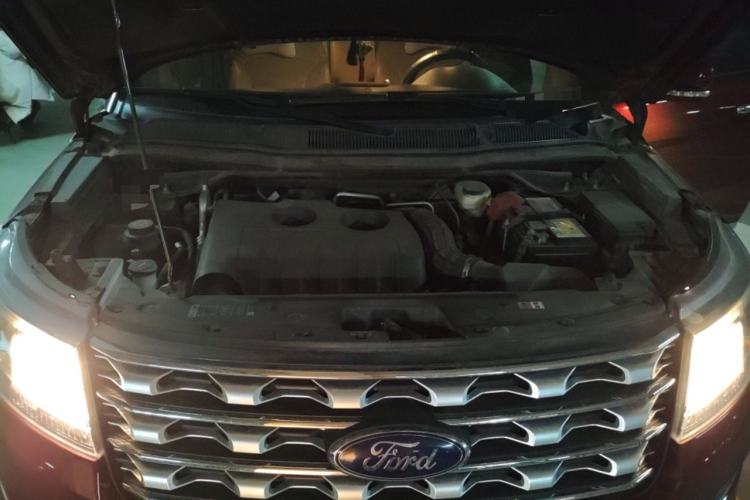Used Ford Explorer 2016 2.3T Elite Edition Engine Bay