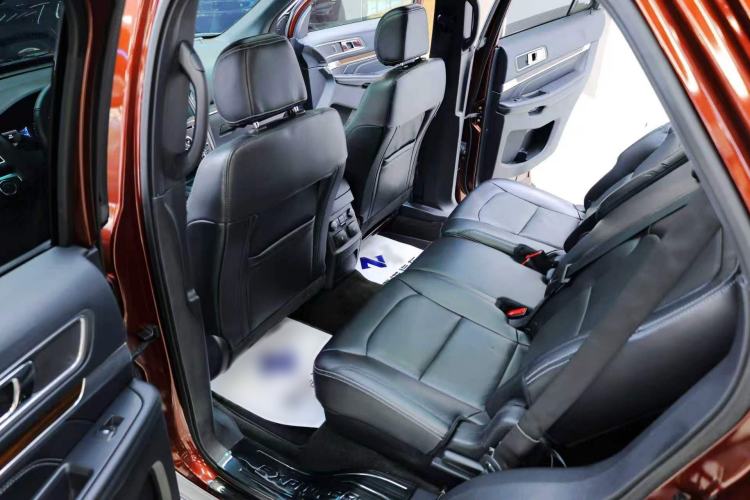 Used Ford Explorer 2016 3.5T Elite Edition Interior 11