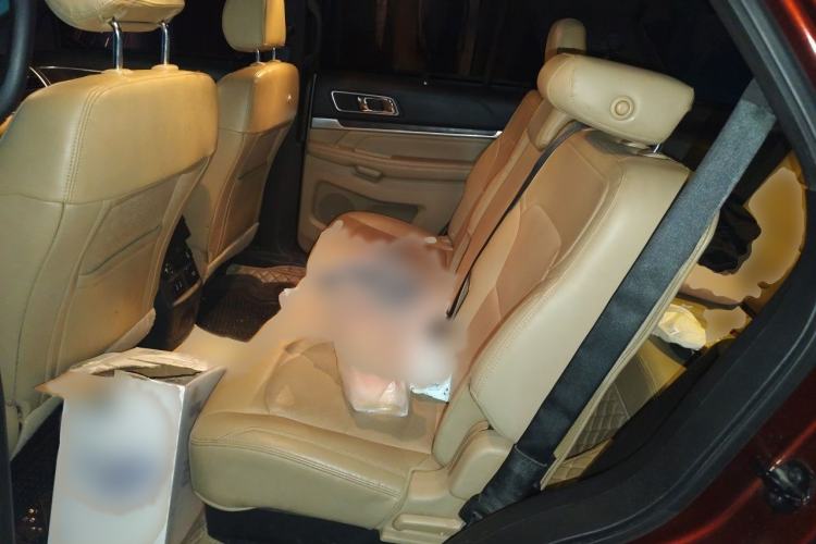 Used Ford Explorer 2016 2.3T Elite Edition Interior 4
