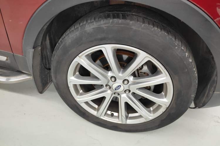 Used Ford Explorer 2016 2.3T Elite Edition Right Front Wheel Hub