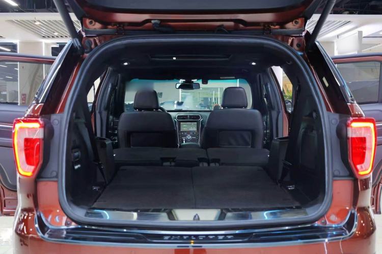 Used Ford Explorer 2016 3.5T Elite Edition Trunk