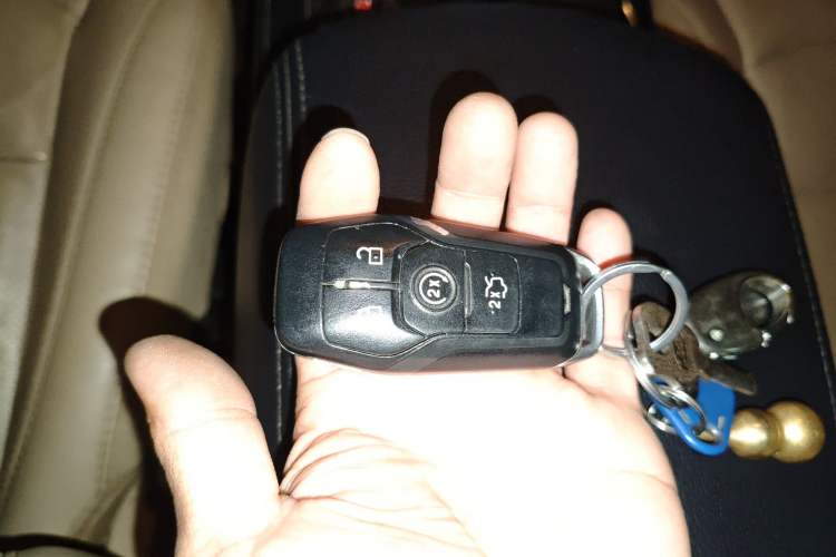 Used Ford Explorer 2016 2.3T Elite Edition Vehicle Key