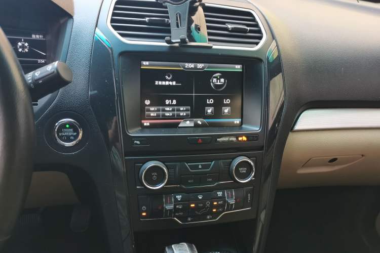 Used Ford Explorer 2016 2.3T Fashion Edition Audio And AC Panel