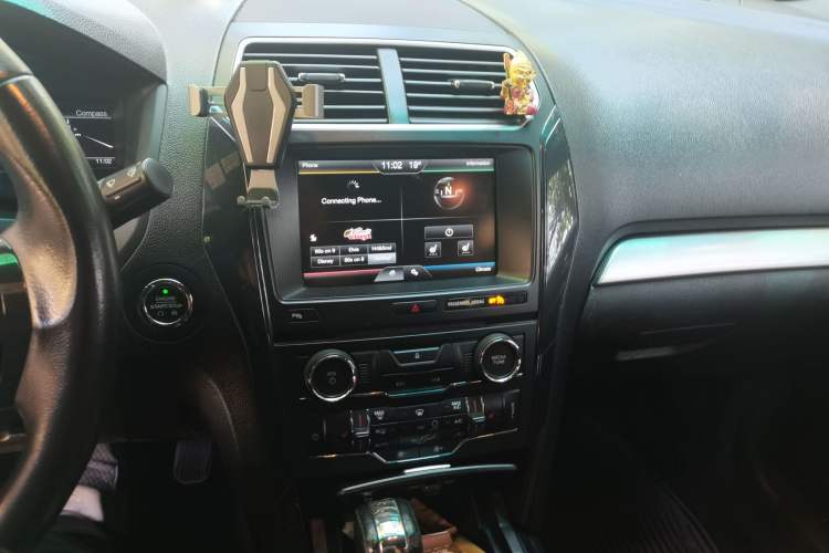 Used Ford Explorer 2016 3.5T Elite Edition Audio And AC Panel