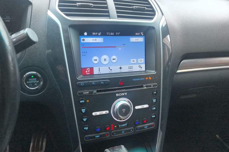 Used Ford Explorer 2016 2.3T Elite Edition Audio And AC Panel