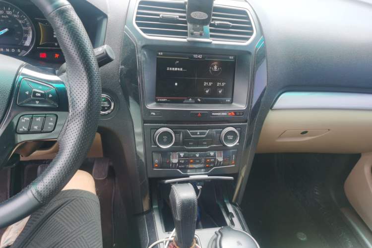 Used Ford Explorer 2016 2.3T Fashion Edition Audio And AC Panel