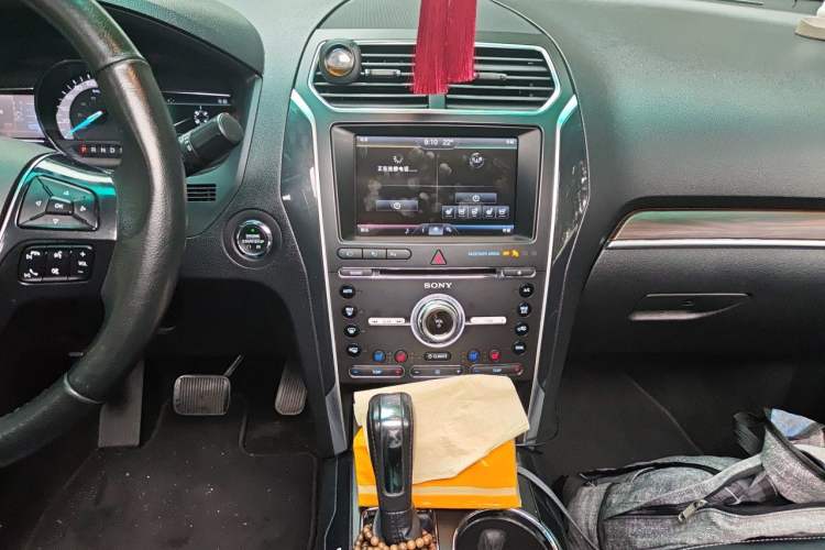 Used Ford Explorer 2016 2.3T Elite Edition Audio And AC Panel