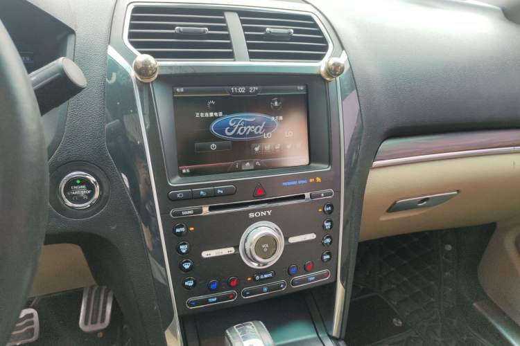 Used Ford Explorer 2016 2.3T Elite Edition Audio And AC Panel