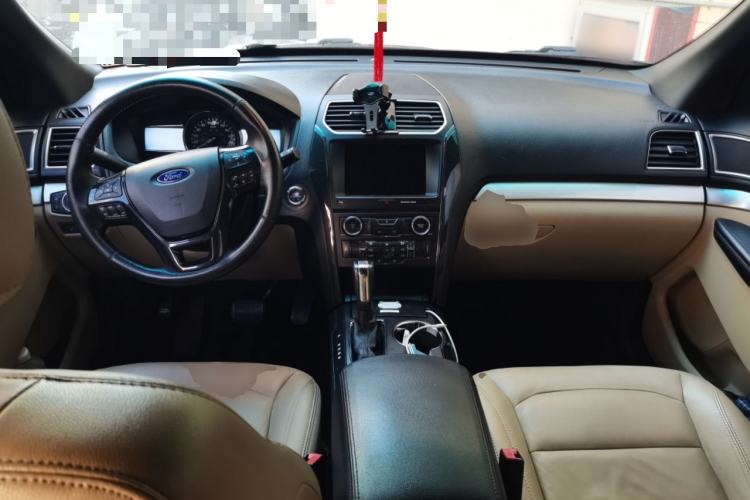 Used Ford Explorer 2016 2.3T Fashion Edition Center Console