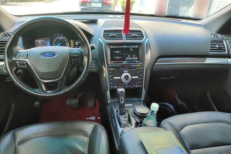 Used Ford Explorer 2016 2.3T Elite Edition Center Console