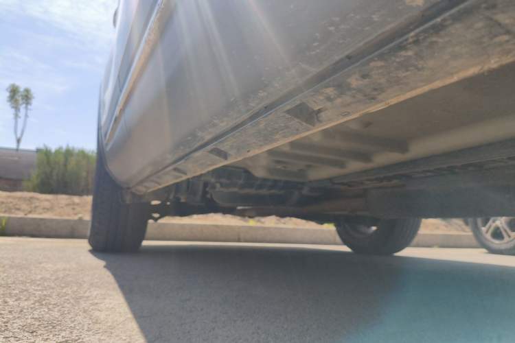 Used Ford Explorer  Chassis Front Right