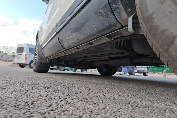 Used Ford Explorer  Chassis Rear Left