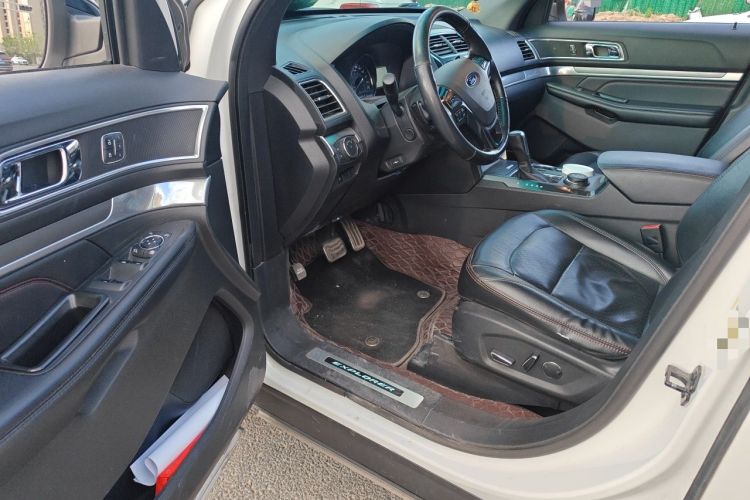 Used Ford Explorer  Driver Seat
