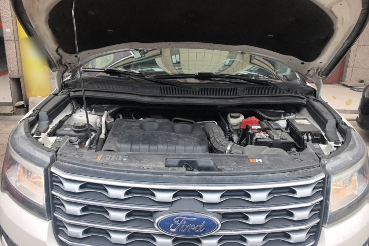 Used Ford Explorer 2016 2.3T Elite Edition Engine Bay