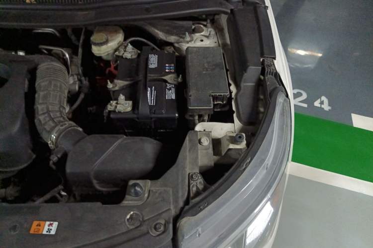 Used Ford Explorer 2016 2.3T Elite Edition Engine Bay Left