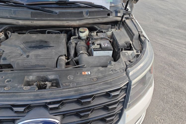 Used Ford Explorer  Engine Bay Left