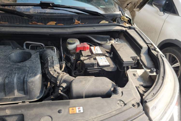 Used Ford Explorer 2016 2.3T Elite Edition Engine Bay Left