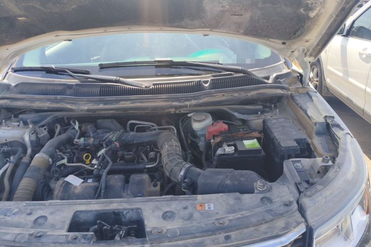 Used Ford Explorer  Engine Bay Left
