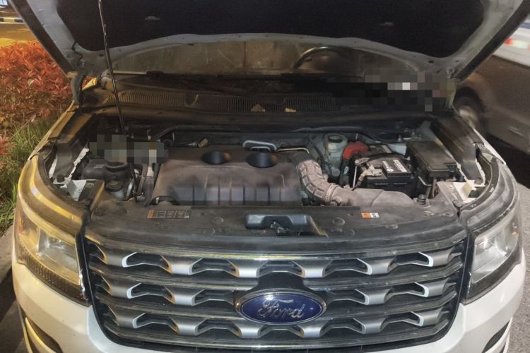 Used Ford Explorer 2016 2.3T Elite Edition Engine Bay