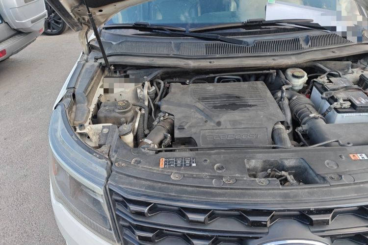 Used Ford Explorer  Engine Bay Right