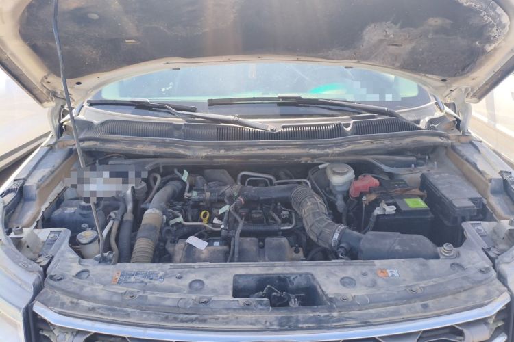 Used Ford Explorer  Engine Bay