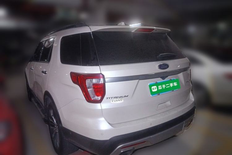 Used Ford Explorer 2016 3.5T Platinum Edition Exterior 3