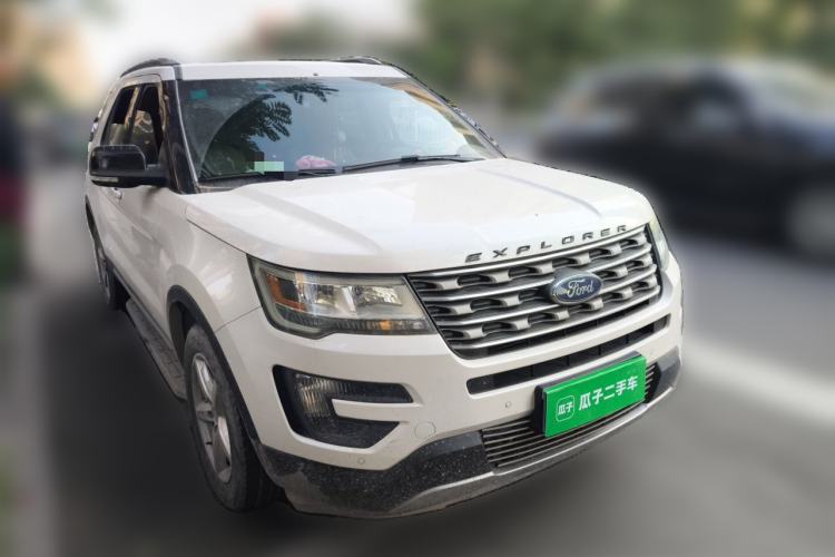 Used Ford Explorer 2016 2.3T Fashion Edition Front Right 45 Deg