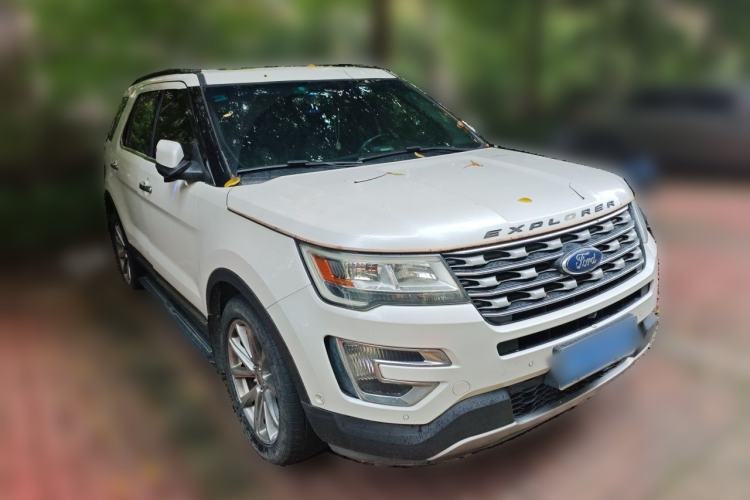 Used Ford Explorer 2016 2.3T Elite Edition Front Right 45 Deg