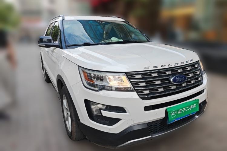 Used Ford Explorer 2016 2.3T Fashion Edition Front Right 45 Deg