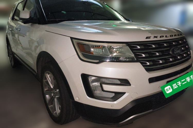 Used Ford Explorer 2016 2.3T Elite Edition Front Right 45 Deg