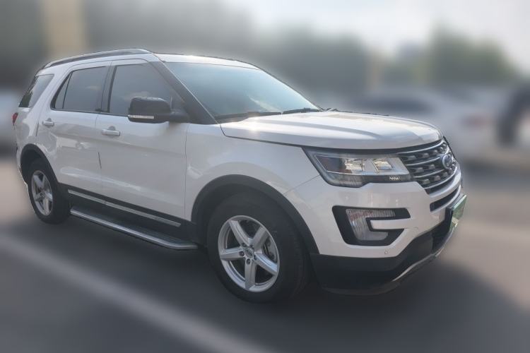Used Ford Explorer 2016 2.3T Fashion Edition Front Right 45 Deg