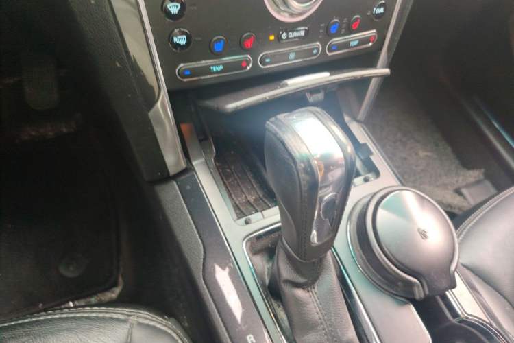 Used Ford Explorer 2016 2.3T Elite Edition Gear Lever