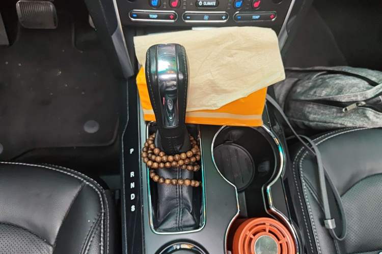 Used Ford Explorer 2016 2.3T Elite Edition Gear Lever