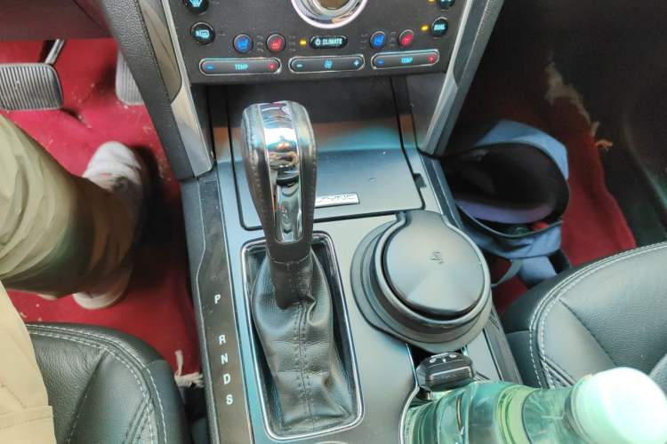 Used Ford Explorer 2016 2.3T Elite Edition Gear Lever